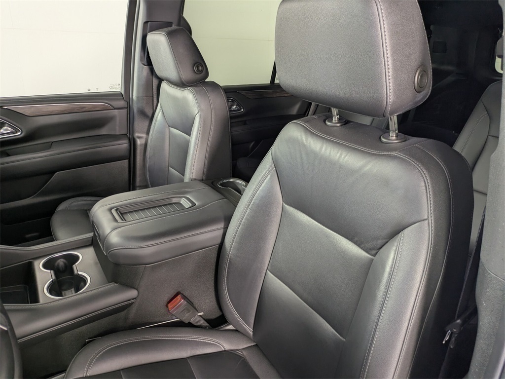 2021 Chevrolet Tahoe Z71 photo 4