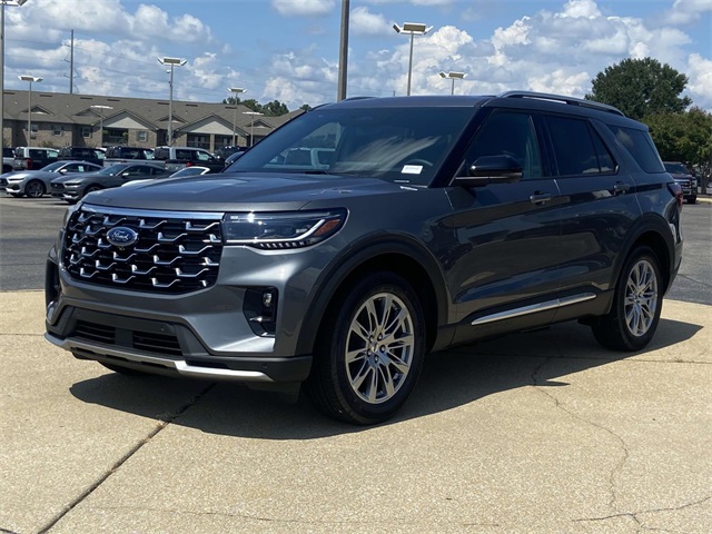 2025 Ford Explorer Platinum photo 3