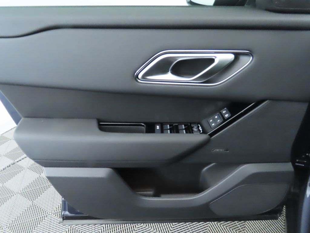 2026 Land Rover Range Rover Velar S photo 20