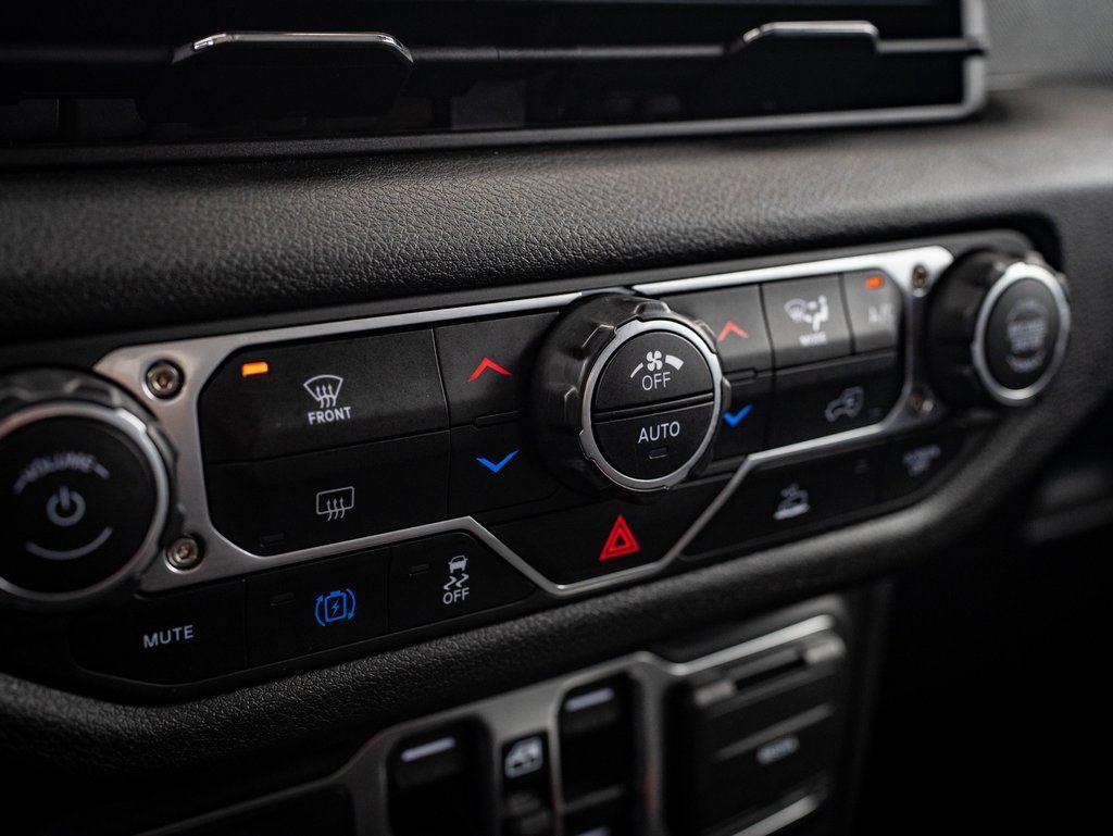2024 Jeep Wrangler Sport S 4xe photo 31