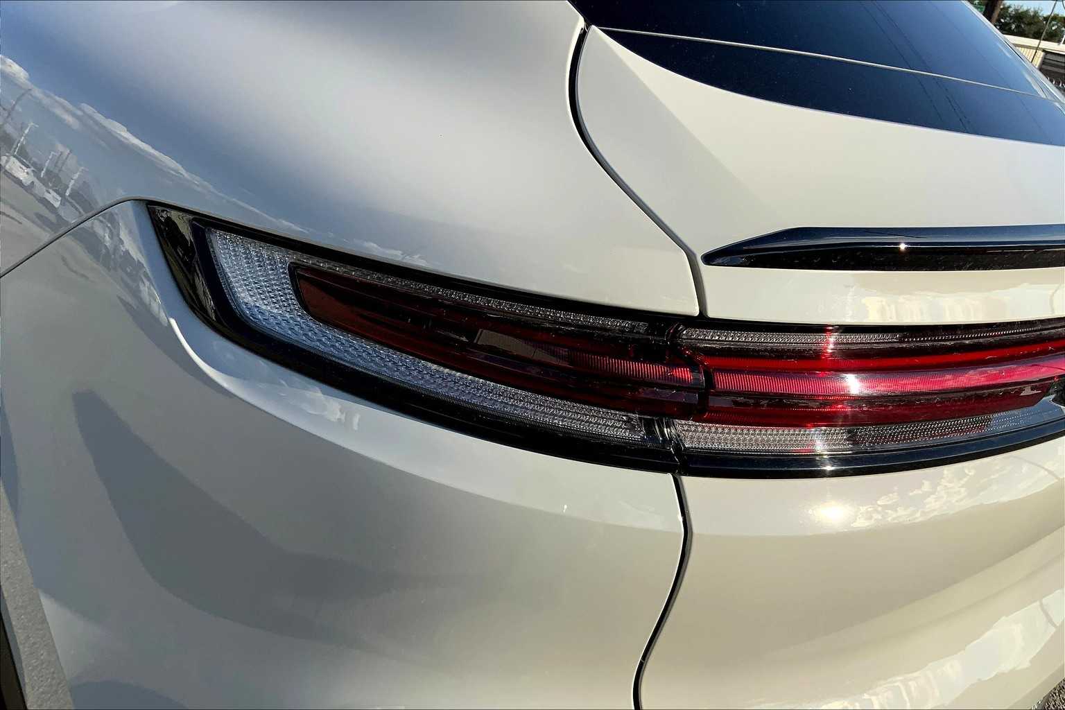 2024 Porsche Cayenne Coupe photo 55