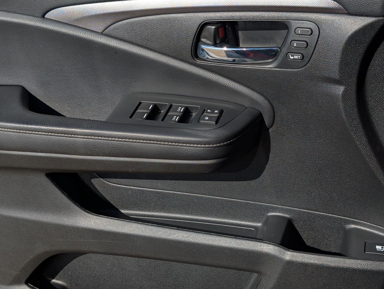 2023 Honda Ridgeline RTL photo 26