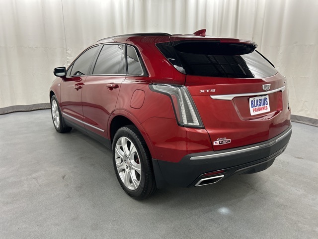 2022 Cadillac XT5 Platinum Sport photo 4