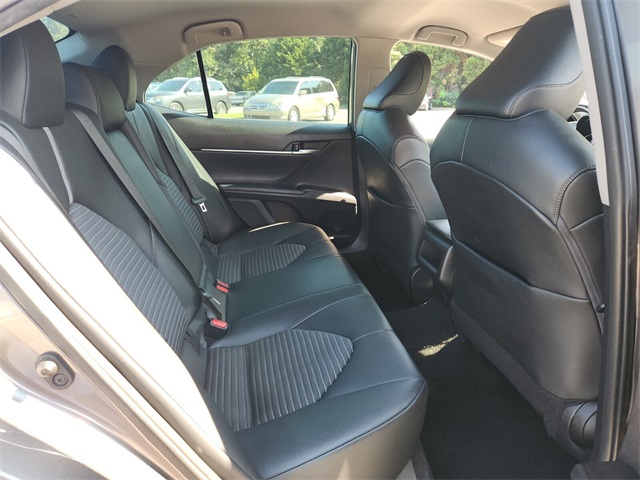2022 Toyota Camry SE photo 16