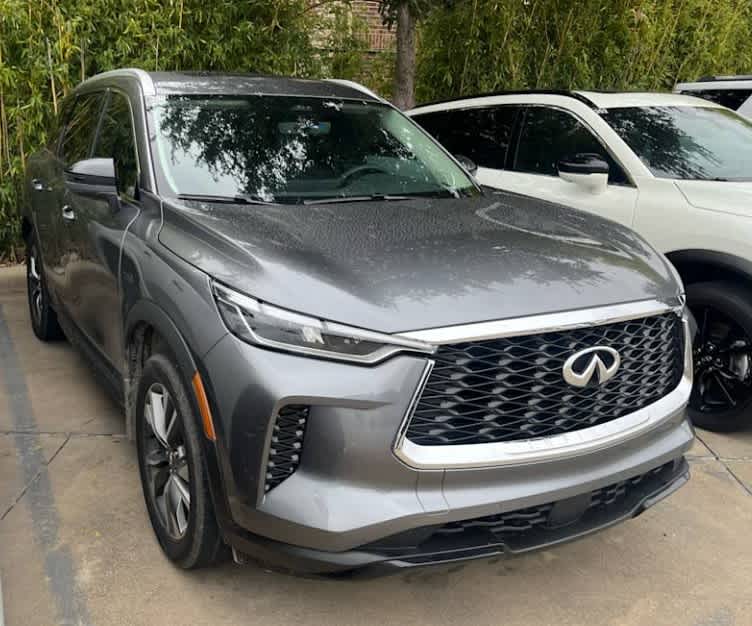 2025 INFINITI QX60 LUXE's photo