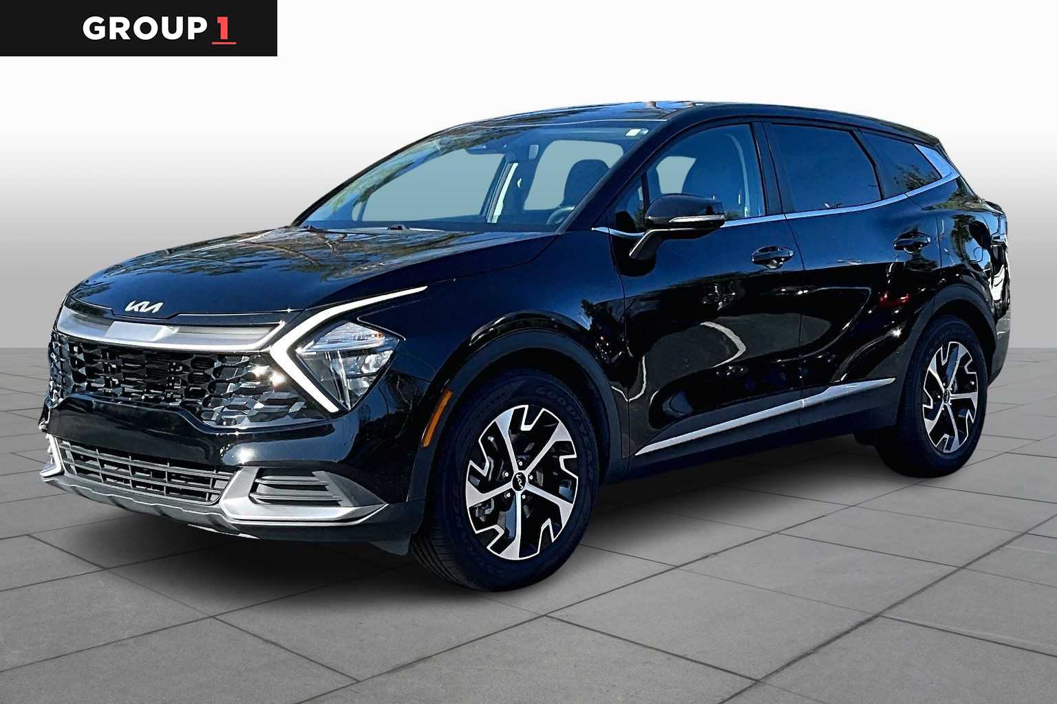 2023 Kia Sportage EX's photo