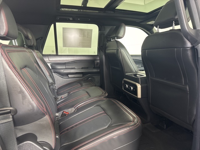 2022 Ford Expedition MAX Limited photo 4
