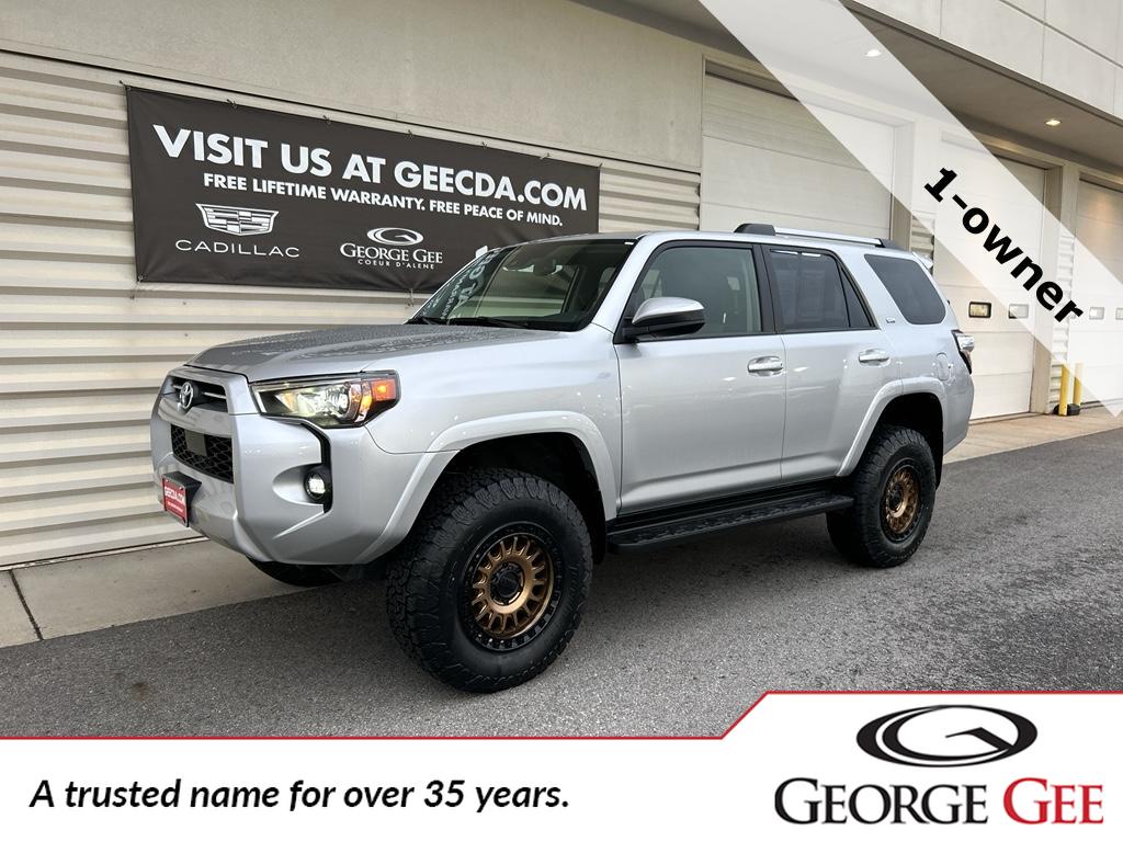 2024 Toyota 4Runner SR5's photo