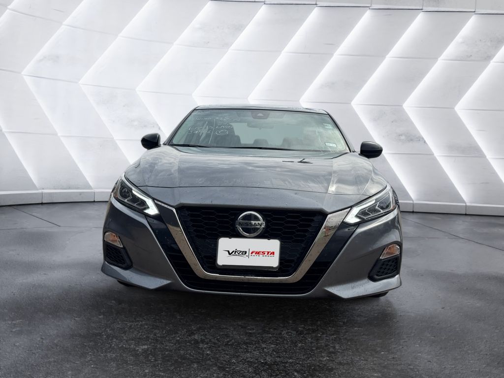 2022 Nissan Altima 2.5 SR photo 2