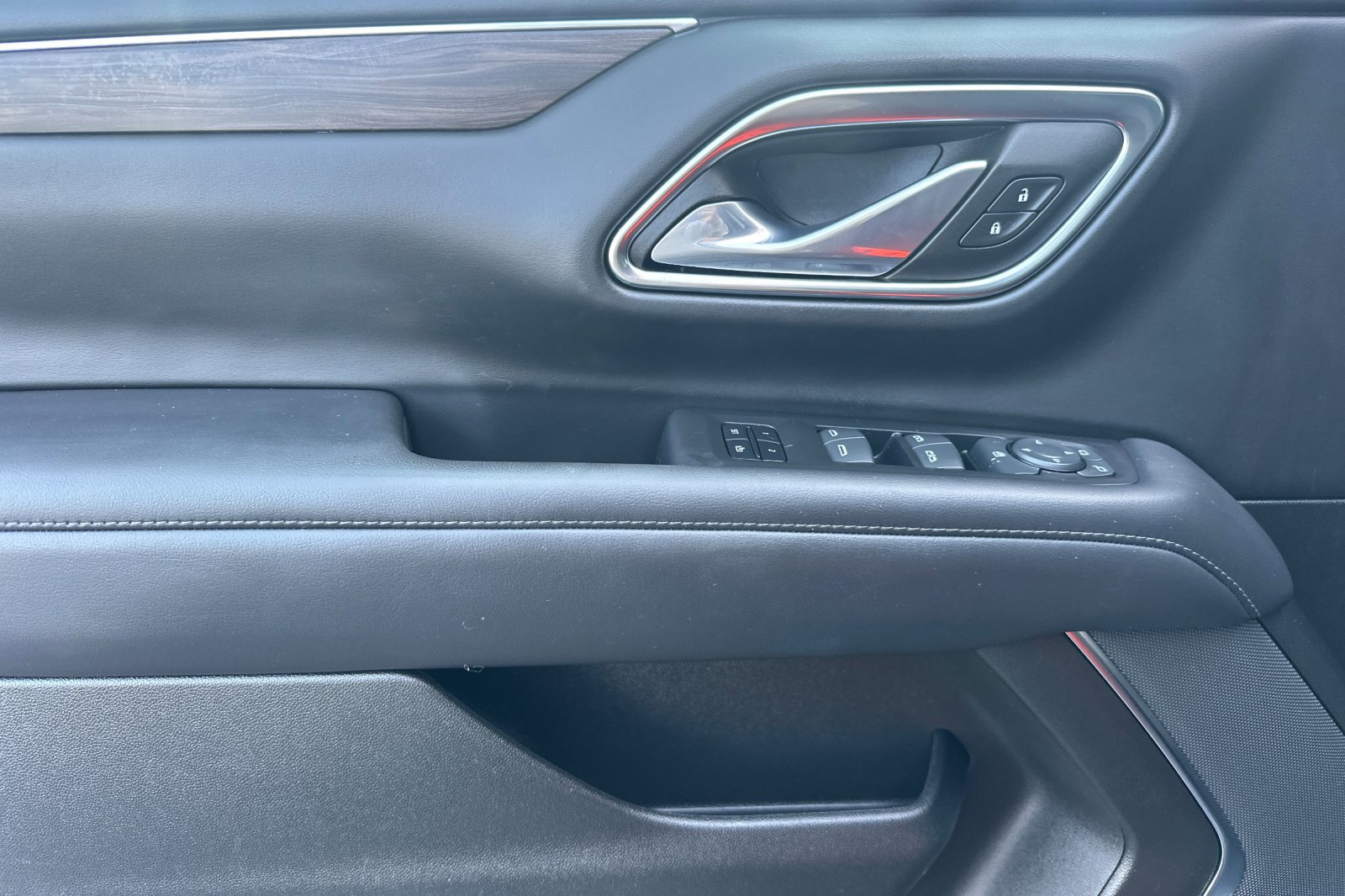 2023 Chevrolet Tahoe LT photo 8