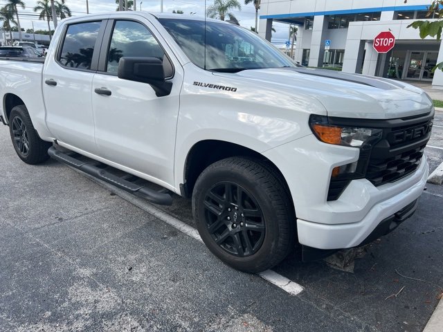 2023 Chevrolet Silverado 1500 Custom's photo