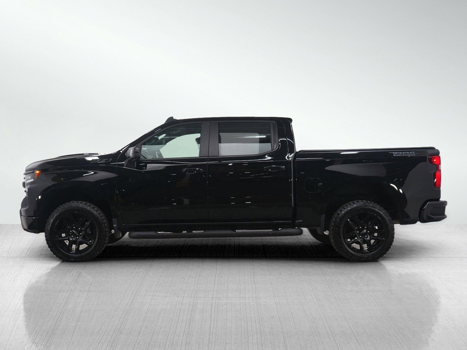 Used 2022 Chevrolet Silverado 1500 LT Trail Boss with VIN 3GCUDFED2NG579872 for sale in White Bear Lake, Minnesota