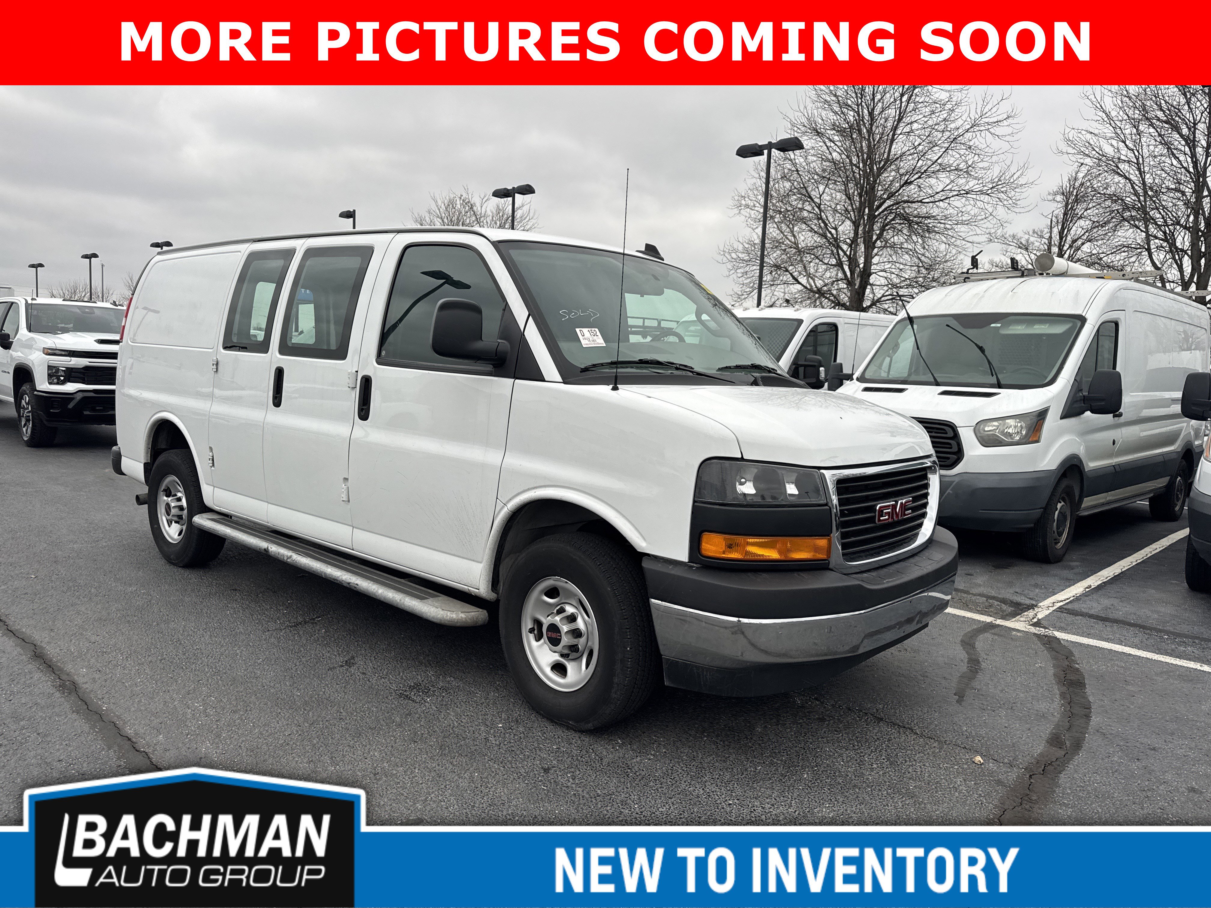 2024 GMC Savana Cargo Work Van's photo