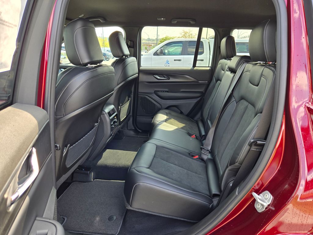 2025 Jeep Grand Cherokee Altitude X photo 22