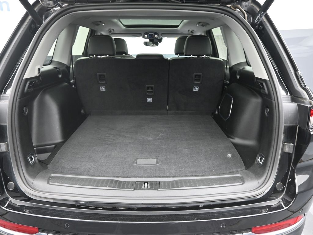 2022 Jeep Grand Cherokee Limited photo 7
