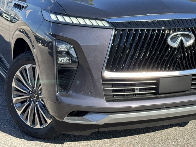 2025 Infiniti QX80 Luxe photo 4