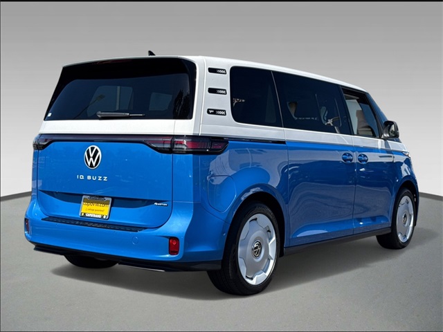 2025 Volkswagen ID. Buzz Pro Plus photo 4