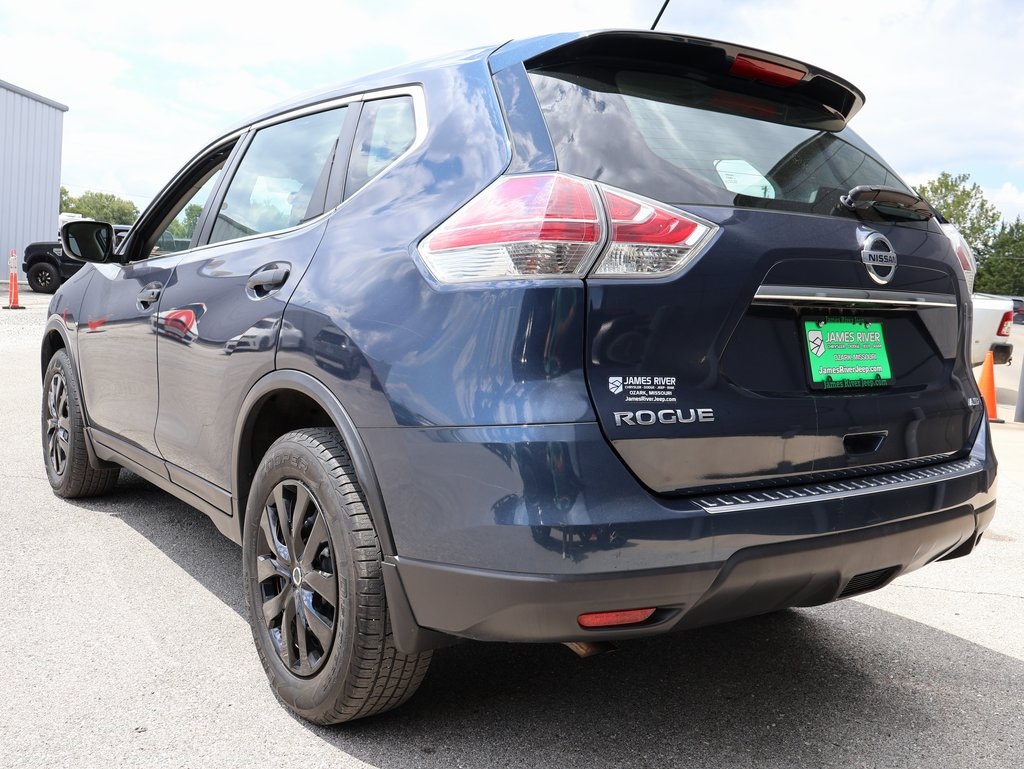 2016 Nissan Rogue S photo 3