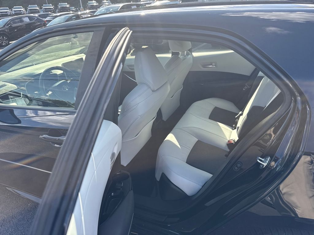 2022 Toyota Corolla XSE photo 9