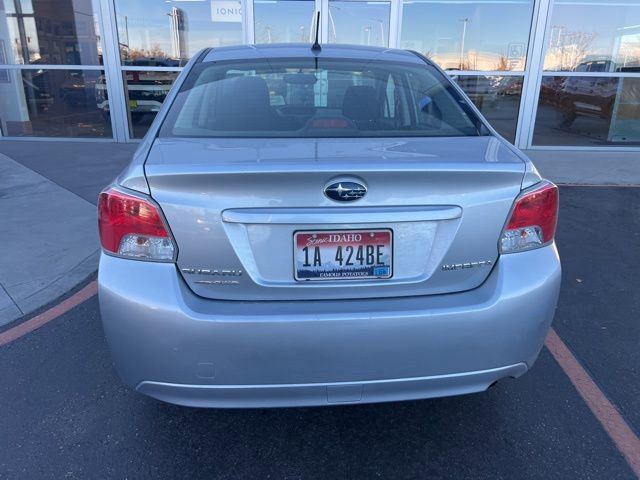 2012 Subaru Impreza 2.0i Premium photo 4