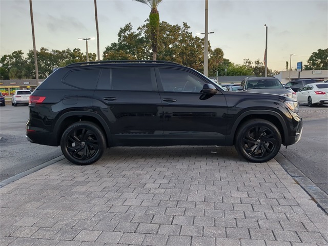 2022 Volkswagen Atlas V6 SE Technology photo 2