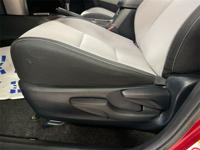 2018 Toyota RAV4 Hybrid XLE photo 12