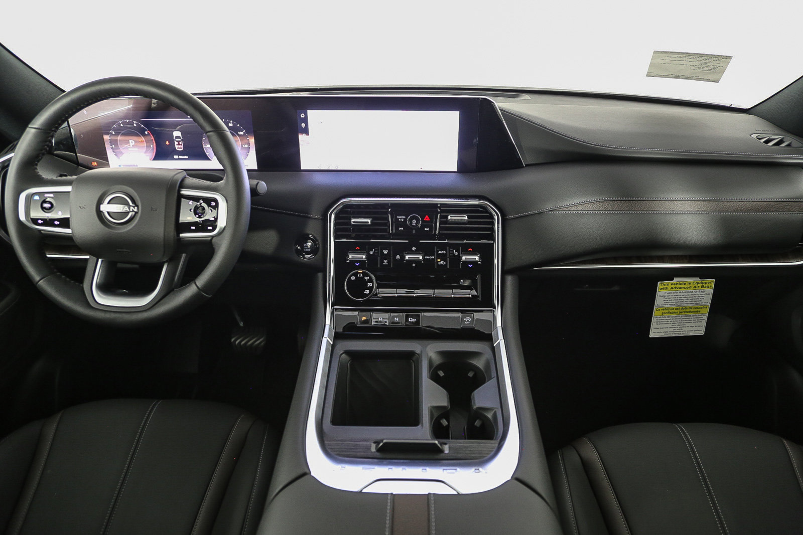 2025 Nissan Armada SL photo 14
