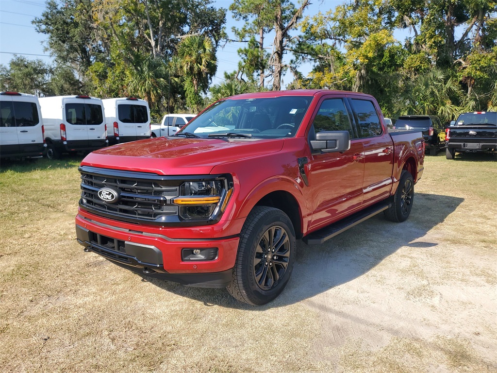 2025 Ford F-150 XLT photo 4