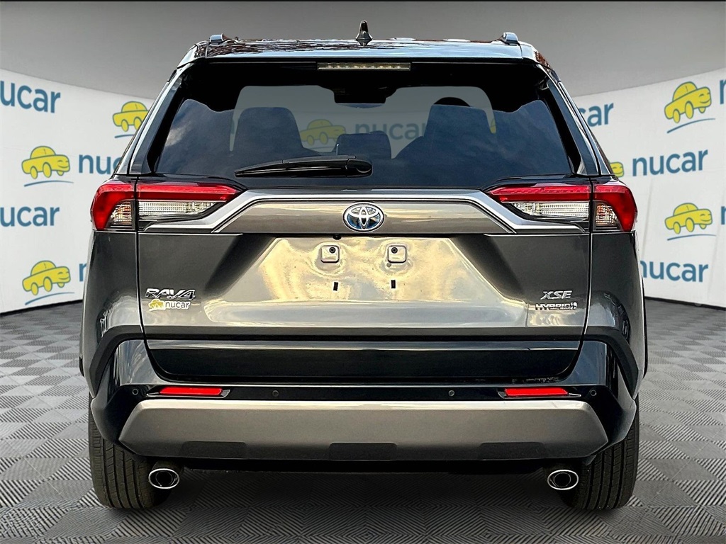 2021 Toyota RAV4 Hybrid XSE photo 4