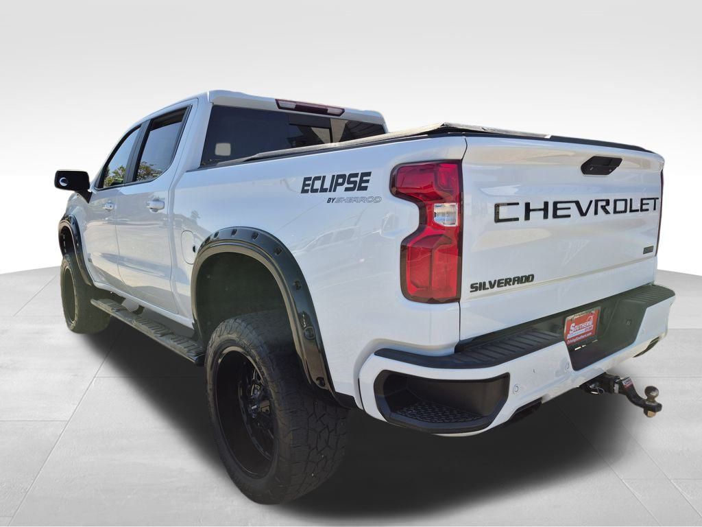 2021 Chevrolet Silverado 1500 RST photo 2