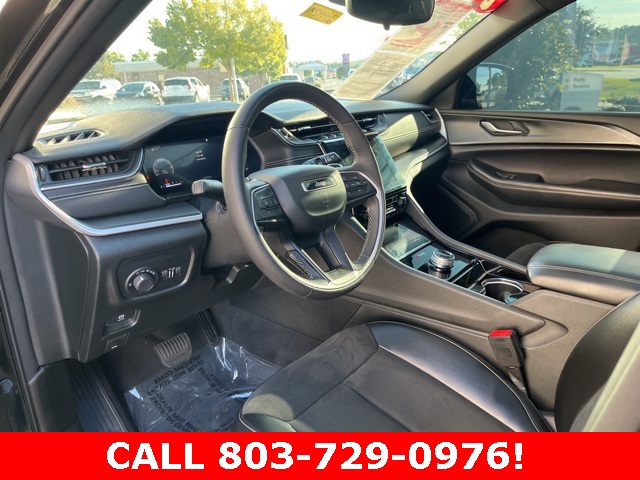 2023 Jeep Grand Cherokee Altitude photo 5