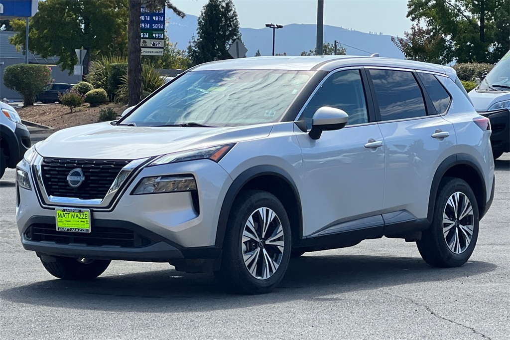 2023 Nissan Rogue SV photo 14