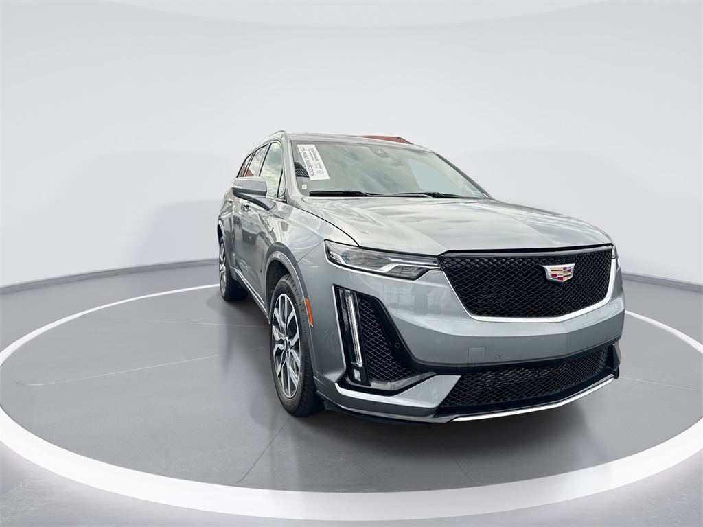 2024 Cadillac XT6 Sport photo 2