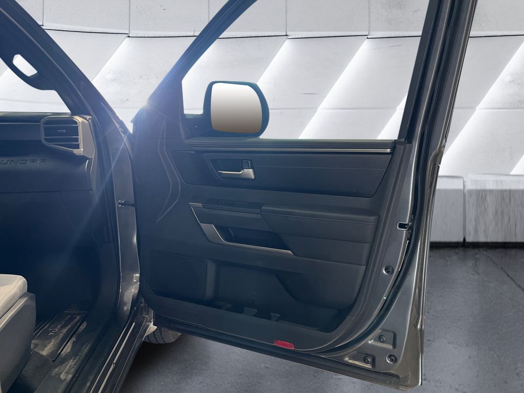 2025 Toyota Tundra SR5 photo 15
