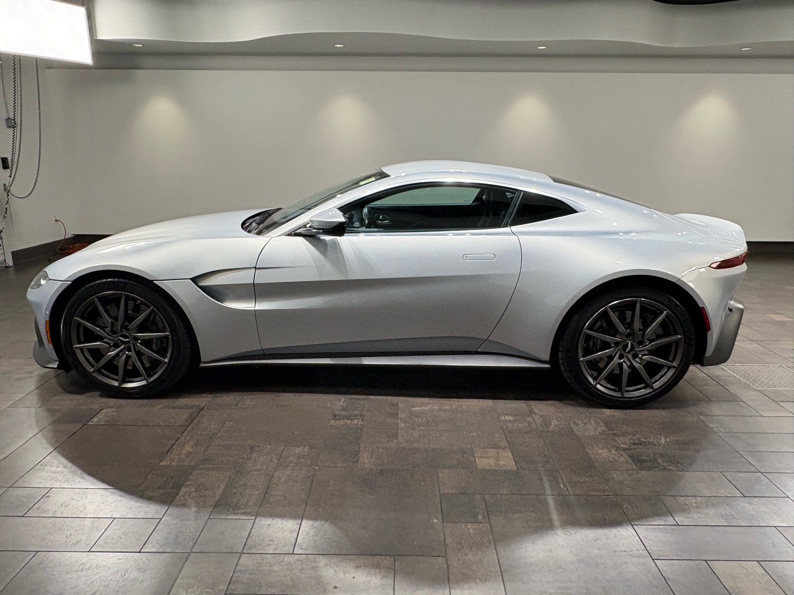 2019 Aston Martin Vantage AM6 photo 23