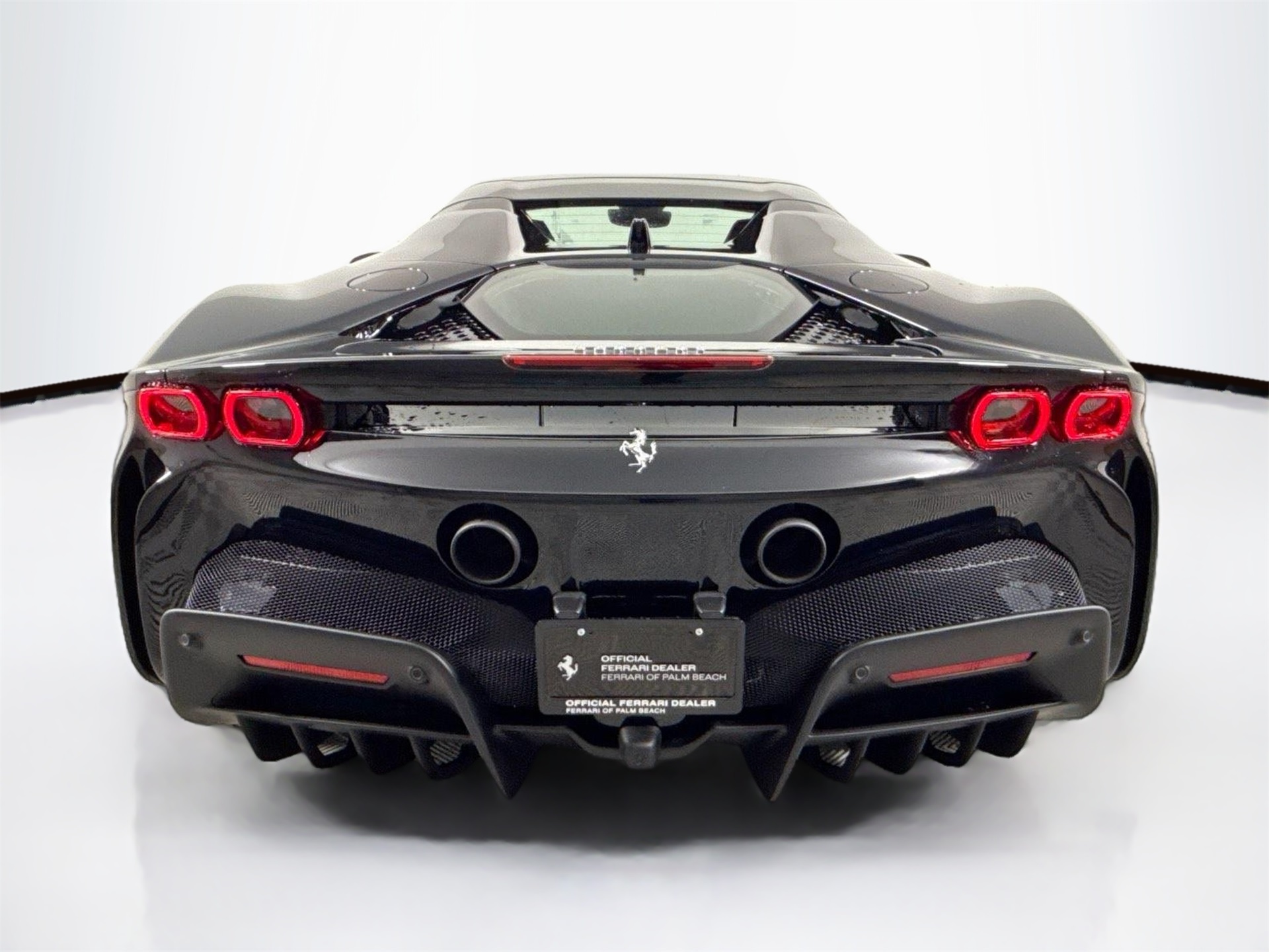 2024 Ferrari SF90 Spider Base photo 6