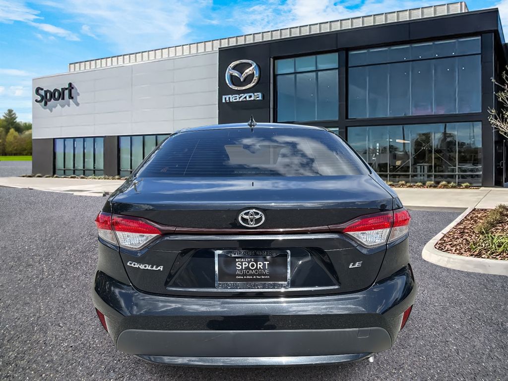2020 Toyota Corolla LE photo 4