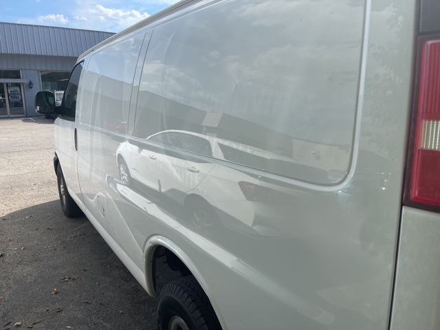 2018 Chevrolet Express 2500 Work Van photo 6