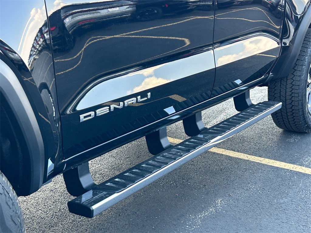 2026 Gmc Canyon Denali photo 11