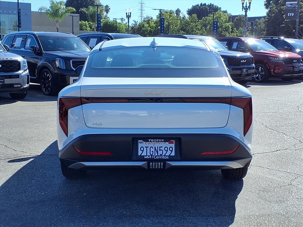 2025 Kia K4 LXS photo 4
