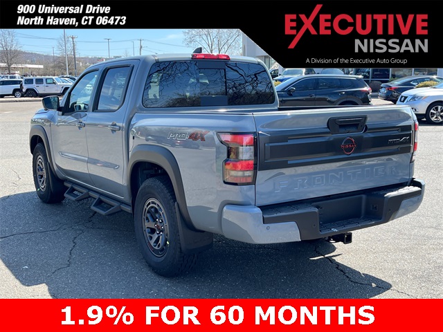 2025 Nissan Frontier PRO-4X photo 4