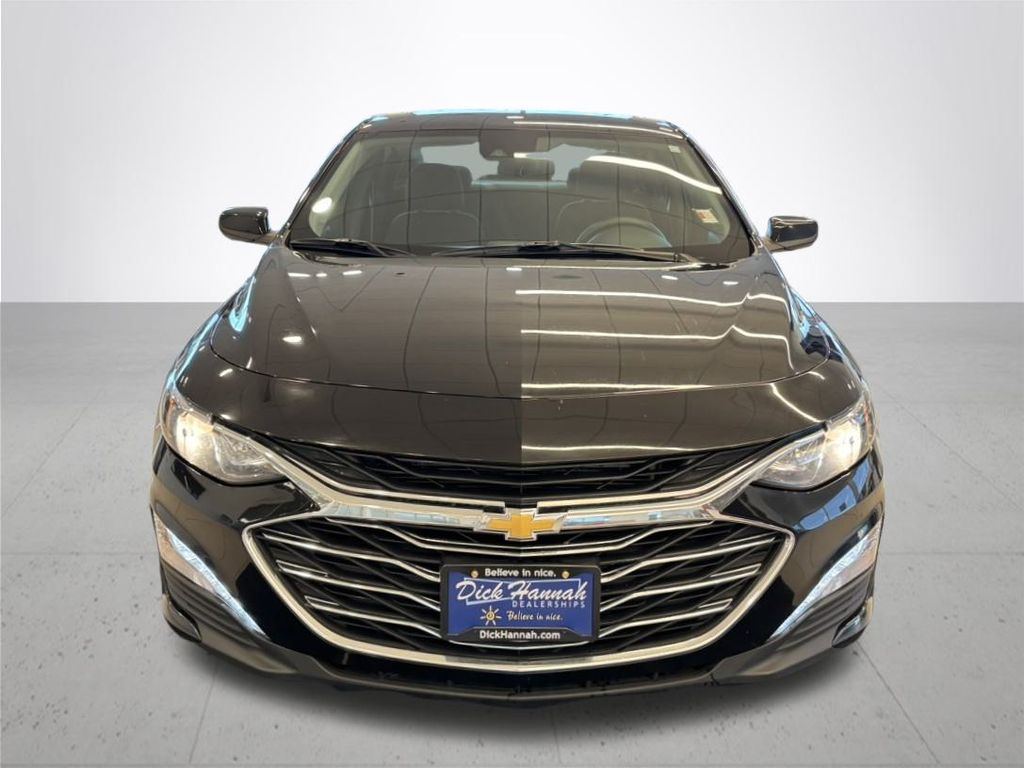 2023 Chevrolet Malibu 1LT photo 3