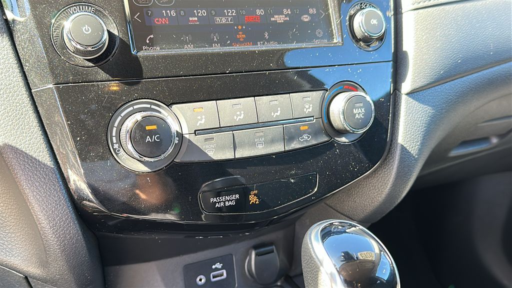 2019 Nissan Rogue Special Edition photo 17