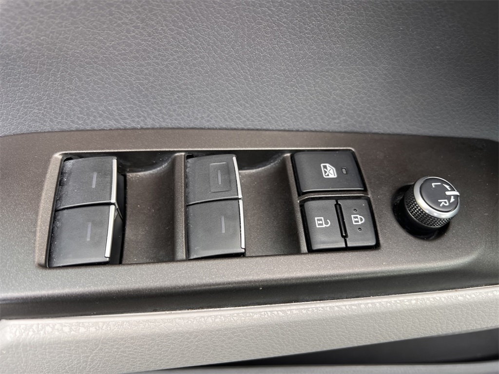 2023 Toyota Camry XSE photo 18