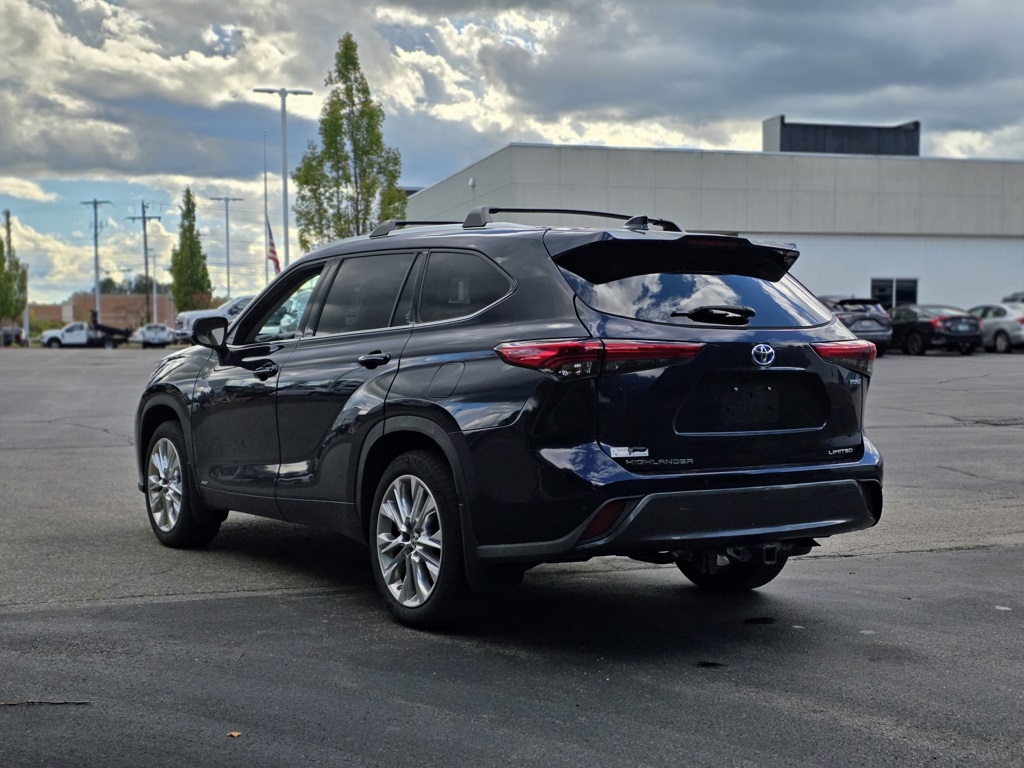 2023 Toyota Highlander Hybrid Limited photo 3