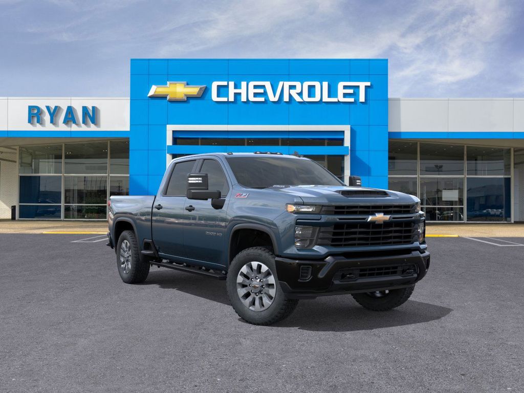 2026 Chevrolet Silverado 2500HD Custom's photo