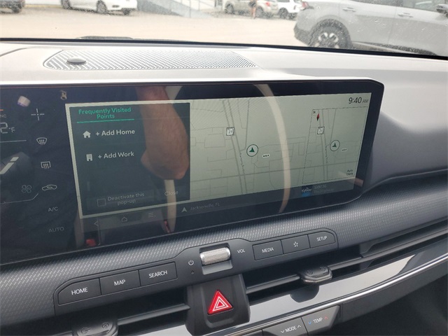 2025 Kia K4 GT-Line Turbo photo 17