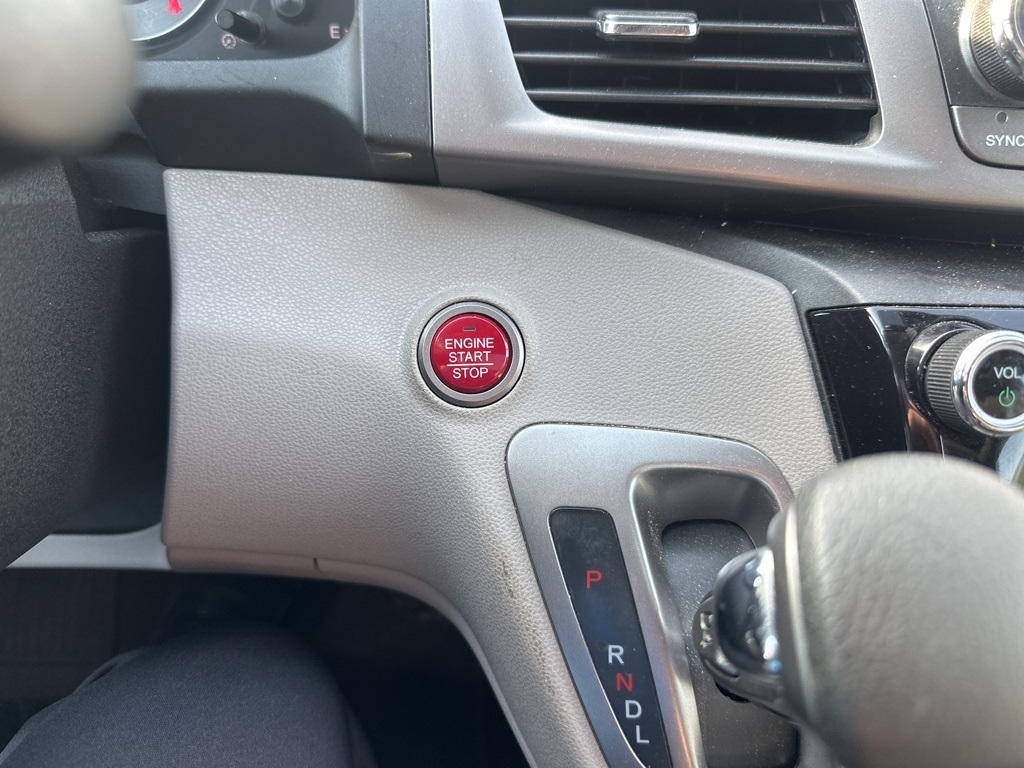 2016 Honda Odyssey EX photo 21