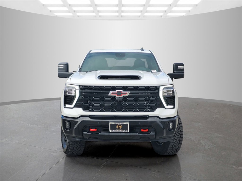 2026 Chevrolet Silverado 2500HD ZR2 photo 2