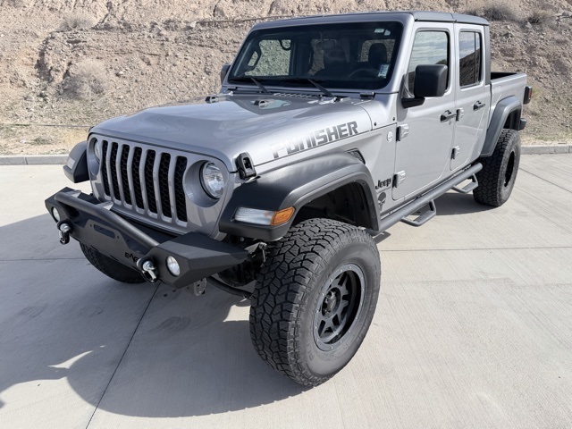 2020 Jeep Gladiator Sport S's photo